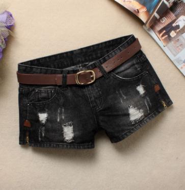 Image of Women's Rivet Holes Jeans (Mini shorts)