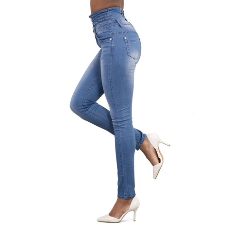 Image of Woman Skinny Jeans