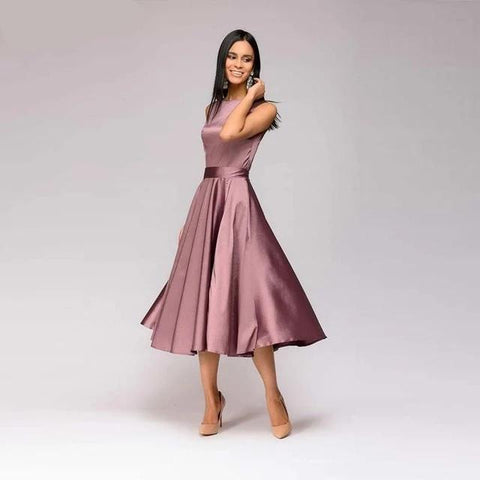 Image of Vintage style knee-length dress fashion sleeveless elegant
