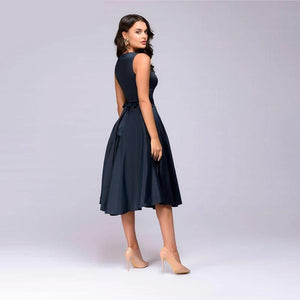 Vintage style knee-length dress fashion sleeveless elegant